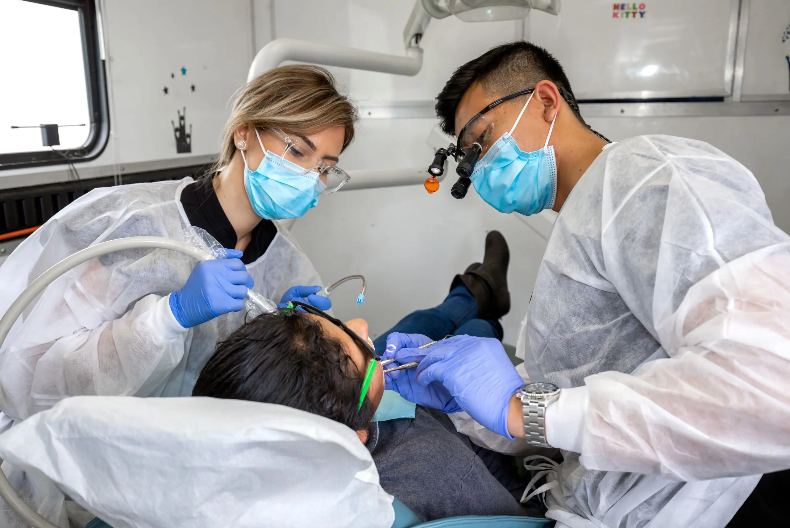 Leer más sobre el artículo La Clínica Dental Móvil de la USC proporciona atención dental a las comunidades desatendidas del sur de California